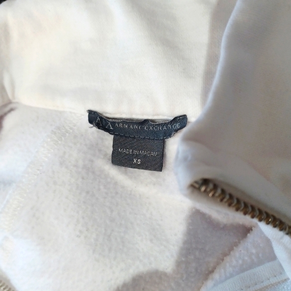 💰3/$30Armani Exchange Pullover - Picture 4 of 6